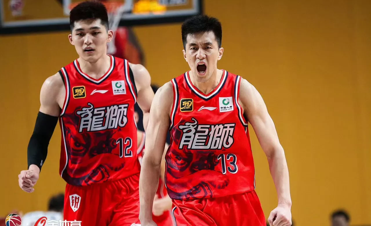 热火碾压福建队，郭艾伦关键制胜